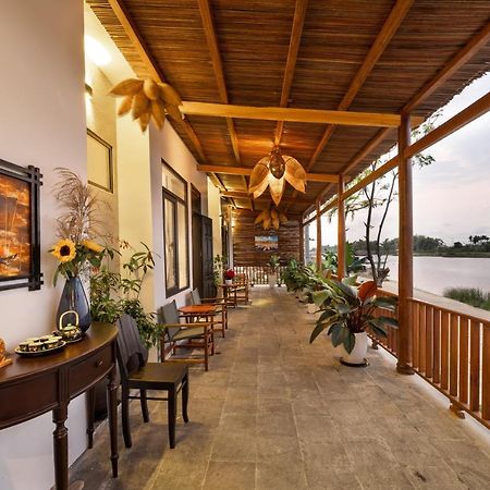 The Boathouse Riverside Homestay Hoi An Exteriör bild